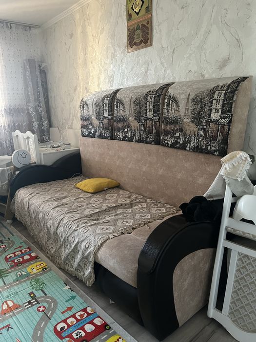 Продам Диван б/у