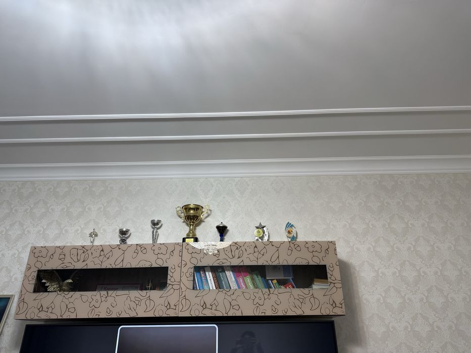 Продам Фурнитуру для гостиной