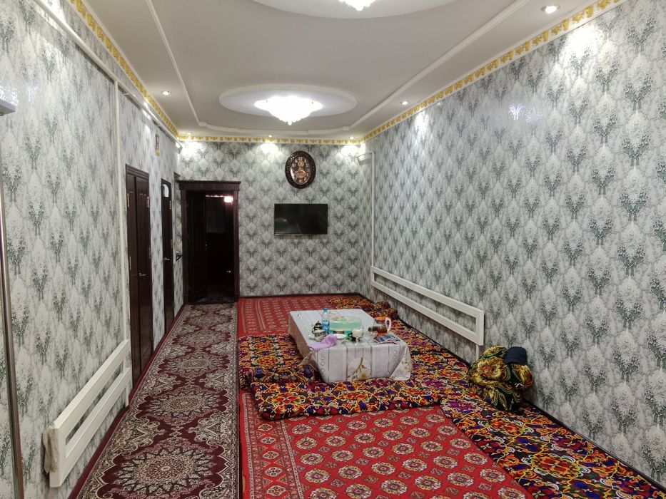 Sputnik 31 maktab yoni hovli joy sotiladi