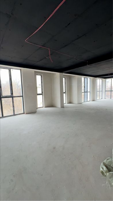 5 Qavatli Zamonaviy Bino Arendaga Beriladi