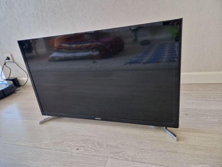 Продам смарттв Samsung в оригинале