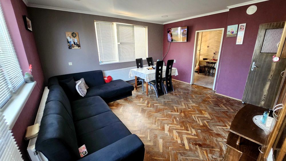 Продава се Къща в Карнобат - 140 кв.м за 656 €/кв.м - Снимка #2