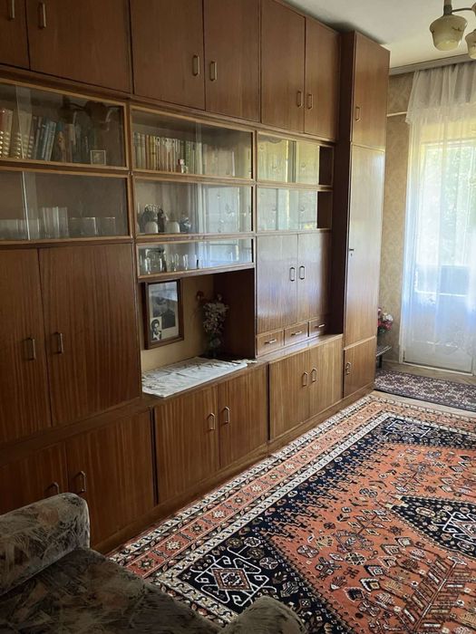 Дава се под наем Двустаен апартамент в Плевен, Сторгозия - 68 кв.м за 306 € - Снимка #2