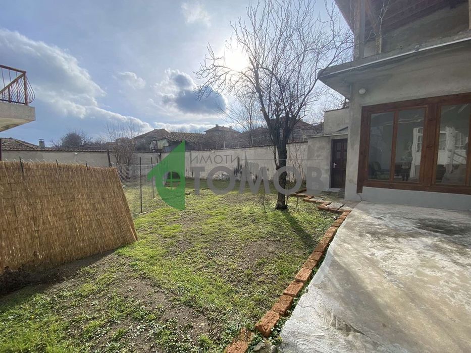 Продава се Къща в Велики Преслав - 220 кв.м за 348 €/кв.м - Снимка #3