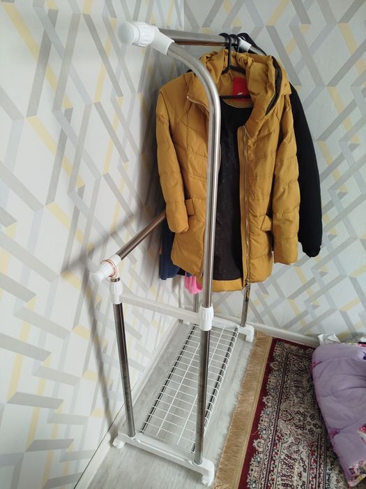 Вешалка напольная