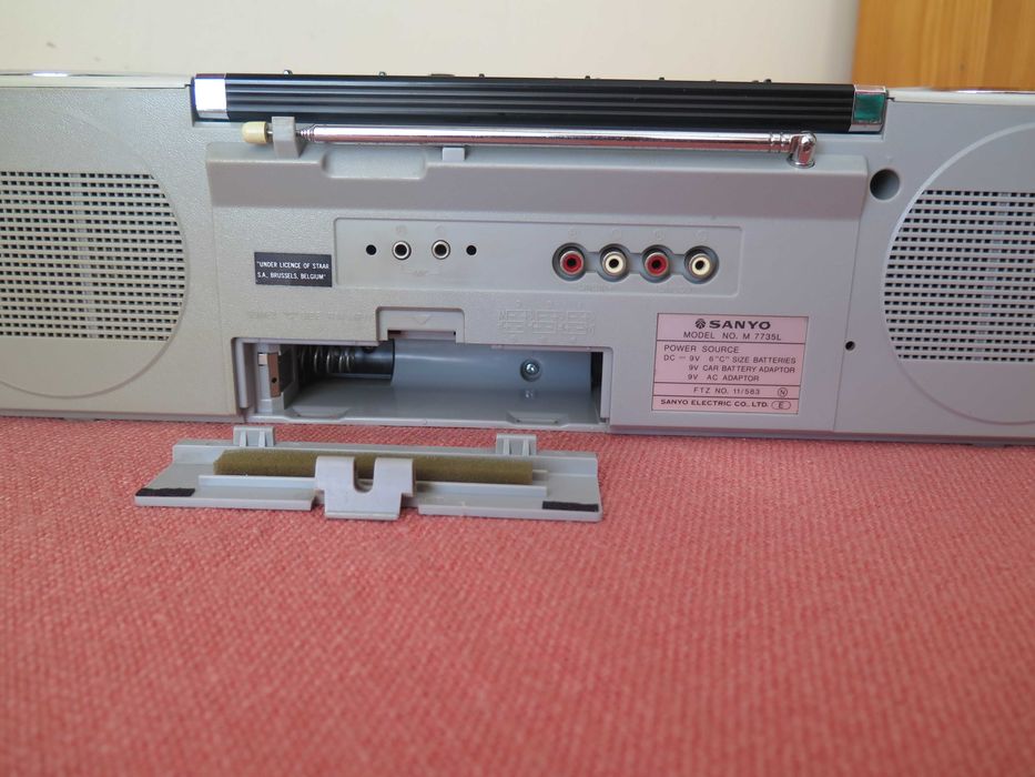 Sanyo Cubic Stereo M-7735L, 1985 ,Japan- радиокасетофон