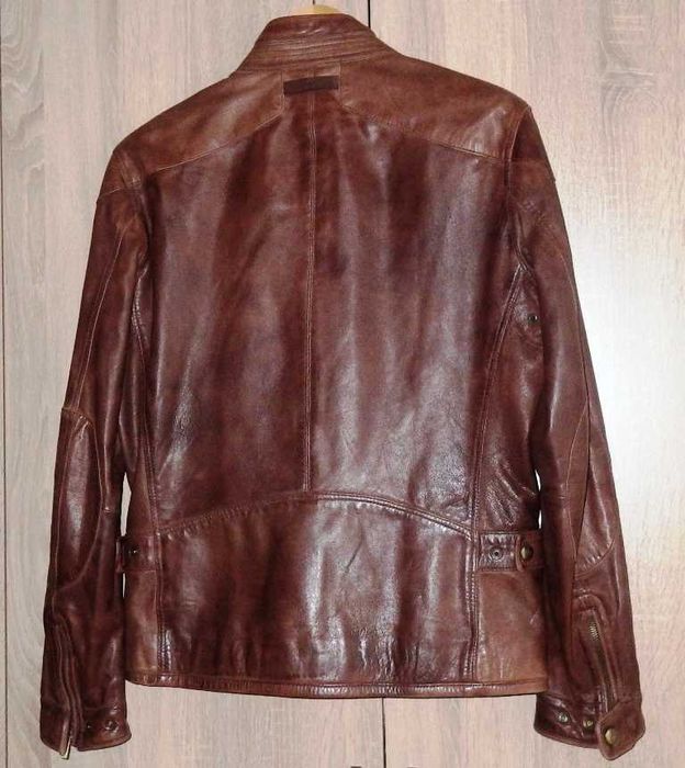 Кожено яке на испанската марка Massimo Dutti