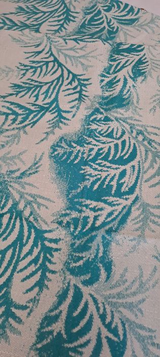 Продаётся скатерть Новый