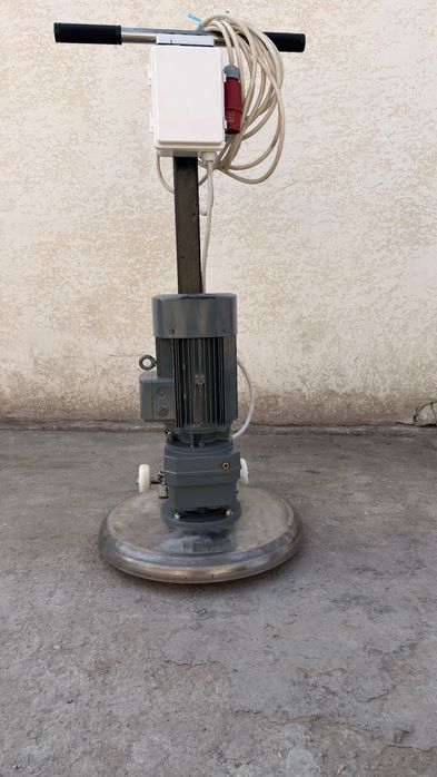 Rotor aparat gilam yuvish uchun