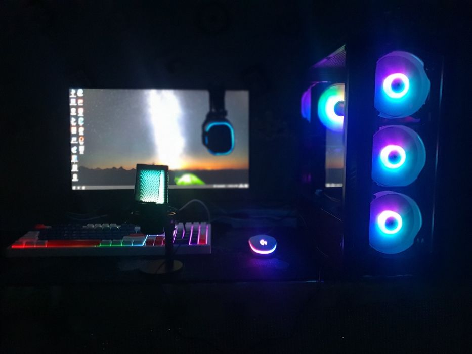 CS 2 kabi zamonaviy o'yinlar uchun GAMING PC