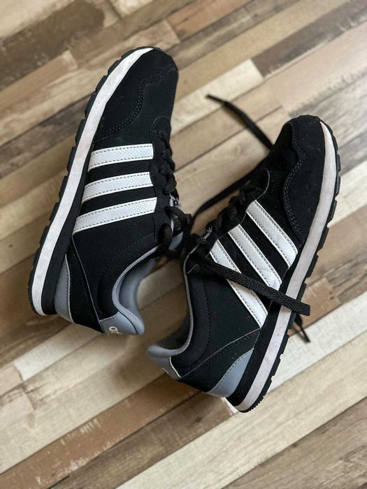 Маратонки Adidas