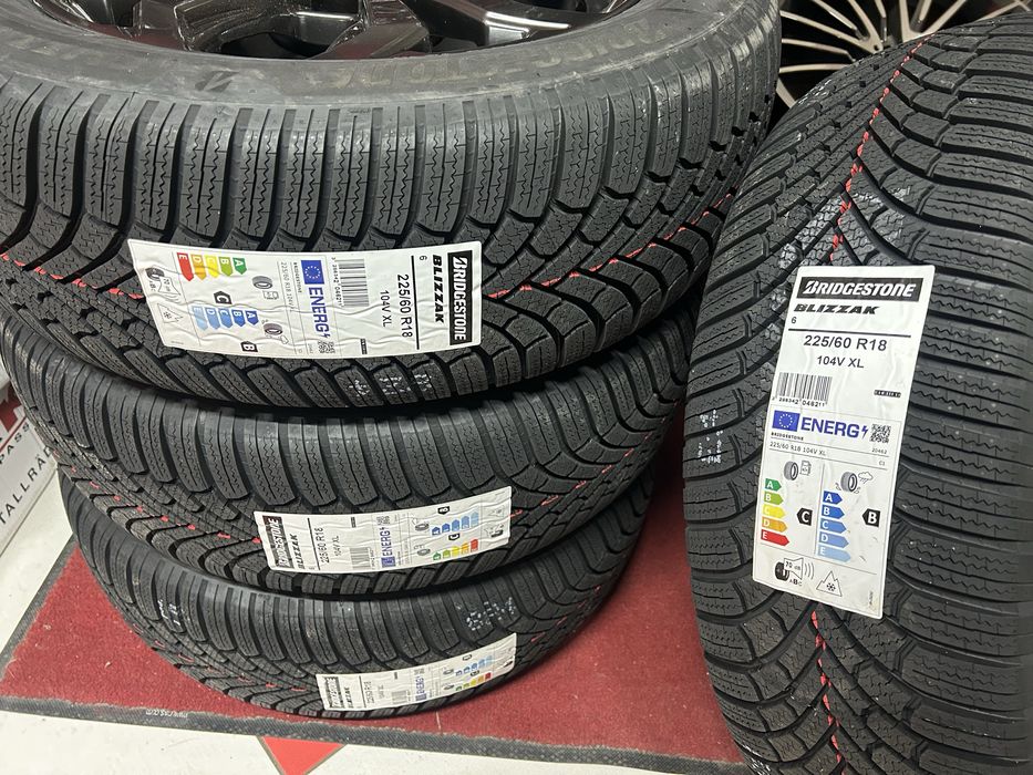18 цола оригинални Нови Джанти с Зимни Гуми 225/60/18 Toyota Rav.4