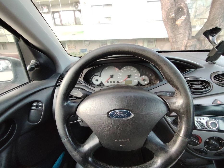 Форд  Фокус  хечбек