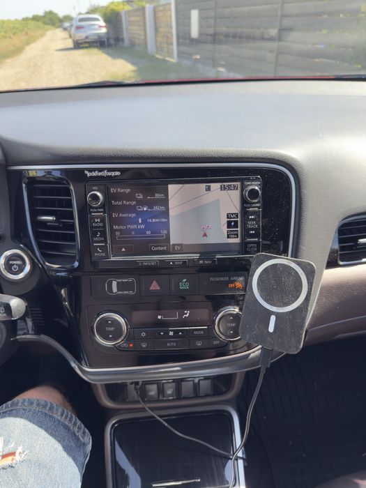 Schimb Mitsubishi Outlander