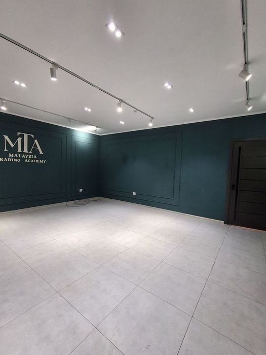 Сдаётся помещение на Алайский, Ц2 100м2 (N256)