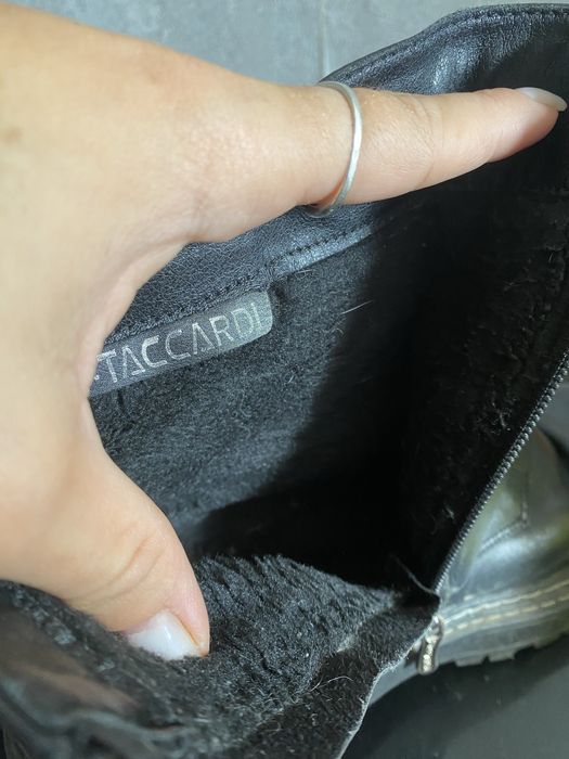 Продам зимние ботинки