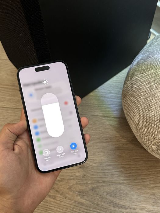 Телефон iPhone 15 128gb