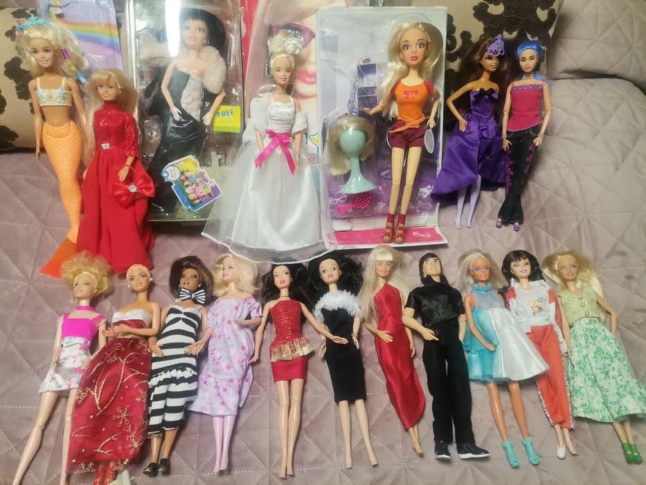 ОГРОМЕН ЛОТ!!! 18 кукли Барби, Синди, Лив и др. + над 30 бр аксесоари