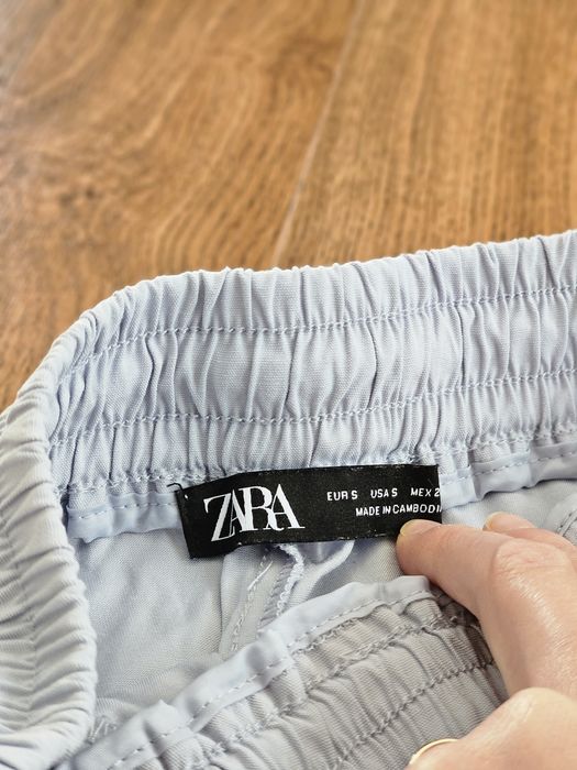 Тънък панталон ZARA