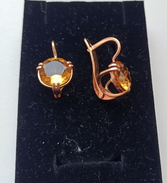 Продам серьги с цитрином