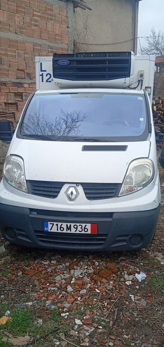 Renault trafic 2014 година счупен двигател !