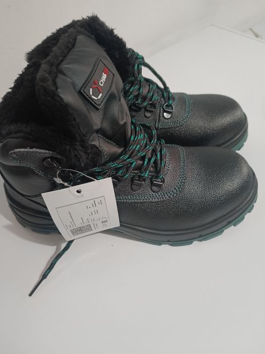 Продам спец.обувь