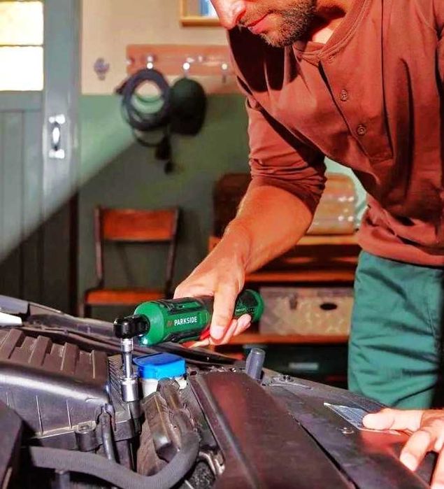 Cheie cu clichet electrica, CU ACUMULATOR INTEGRAT, noua, din Germania