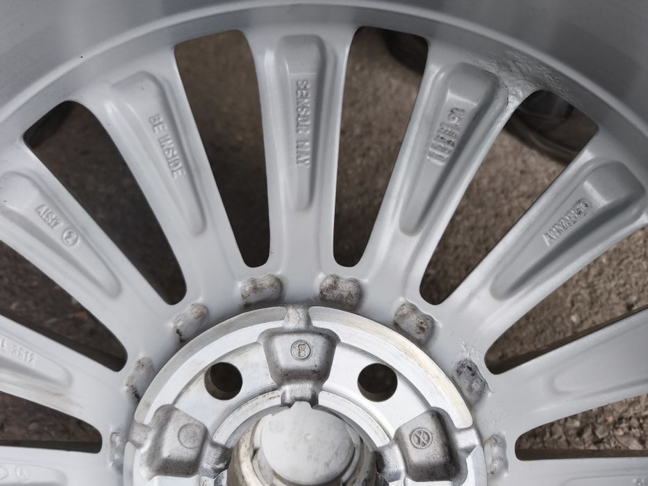 16" и 17" 1+1брой оригинални алуминиеви джанти за Ford.