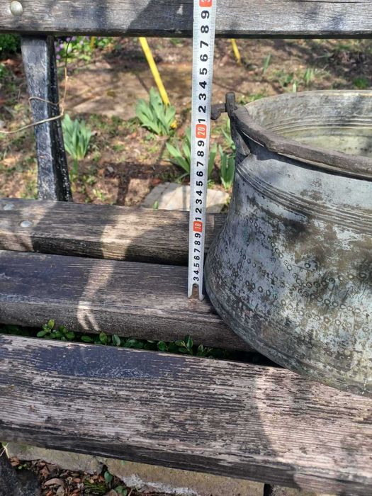 Меден бакър с бронзова дръжка