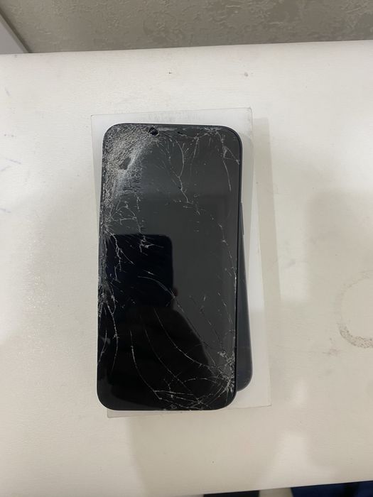 Iphone 16e на запчасти телефон айфон iphone