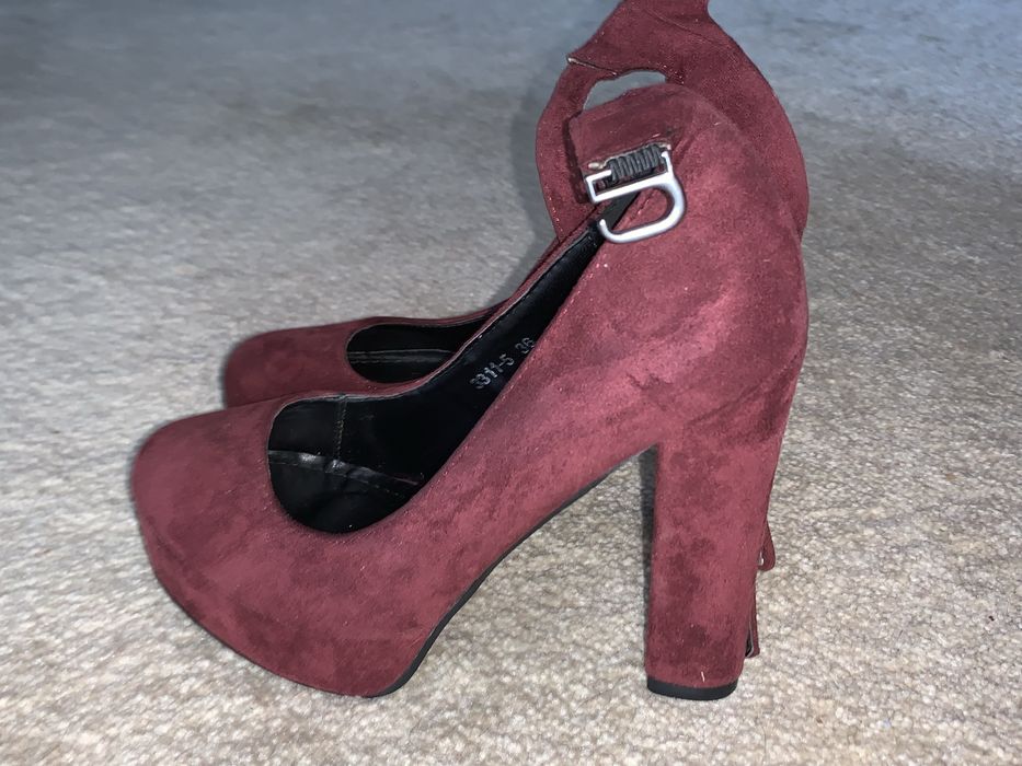 Туфли замшевые бордовые 36 новые