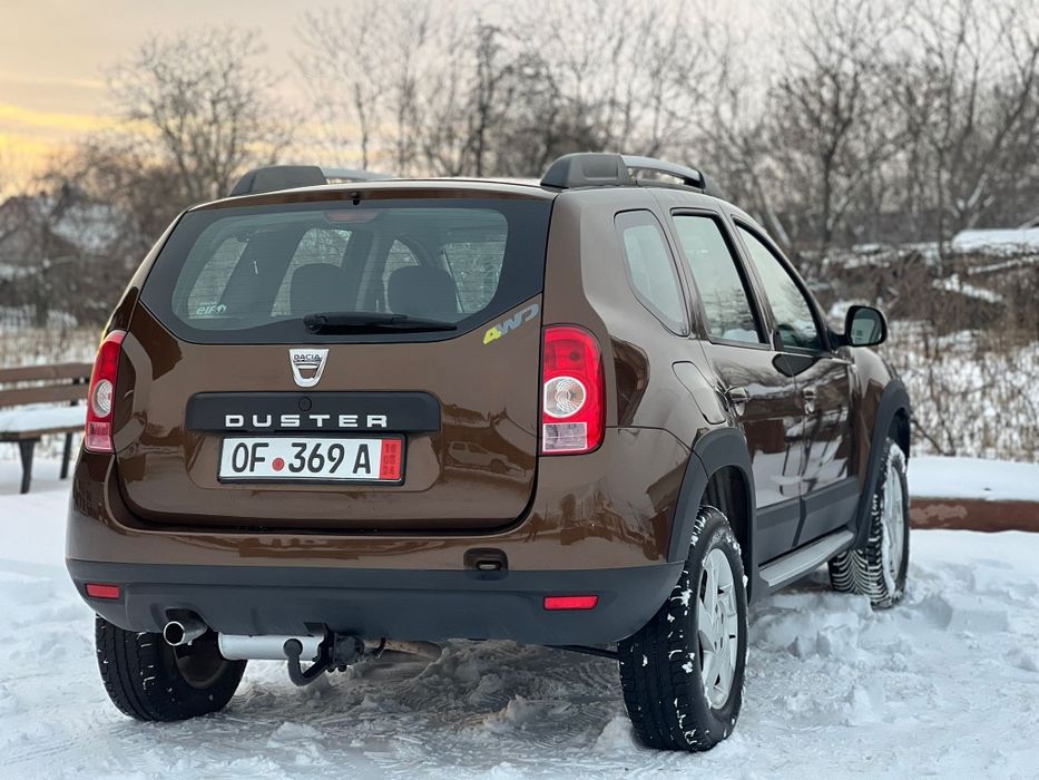 Dacia Duster  1.6 benzina 4×4 an 2012