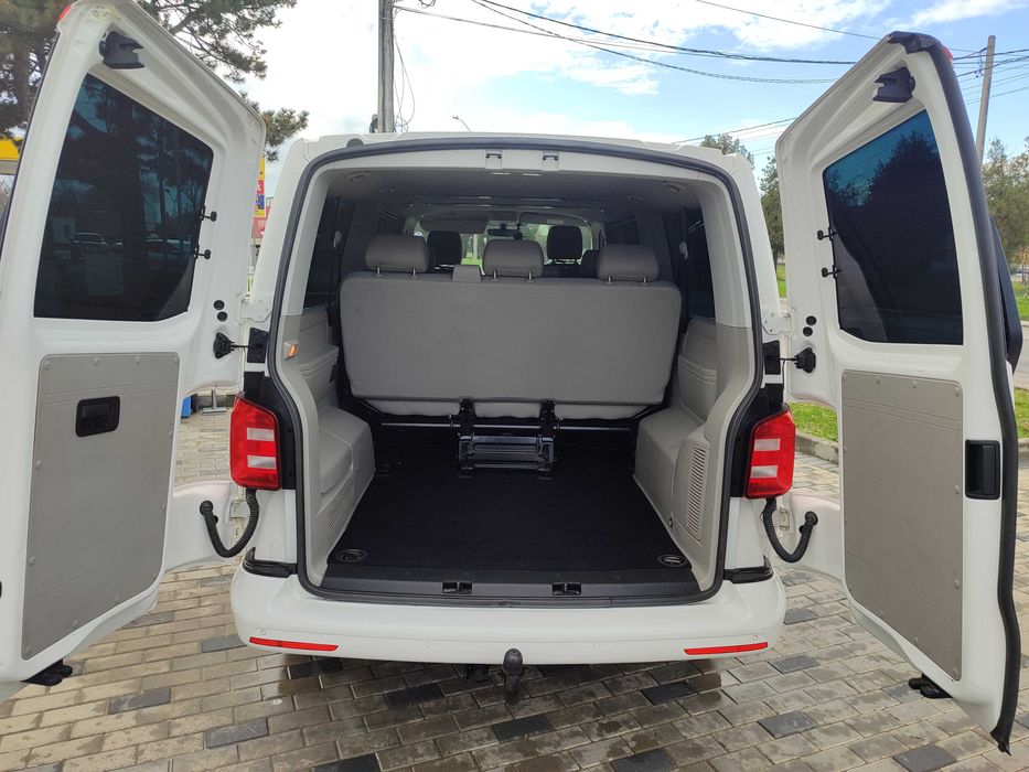 VW CARAVELLE 7+1 locuri