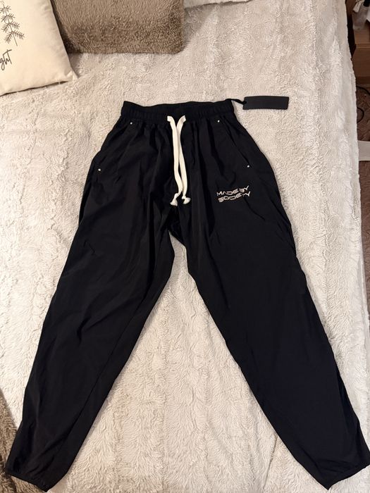 pantaloni made by society