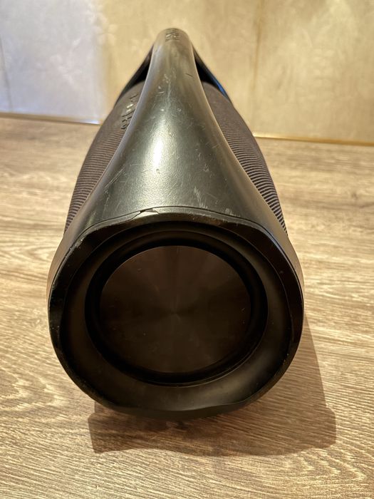 Колонка JBL boombox