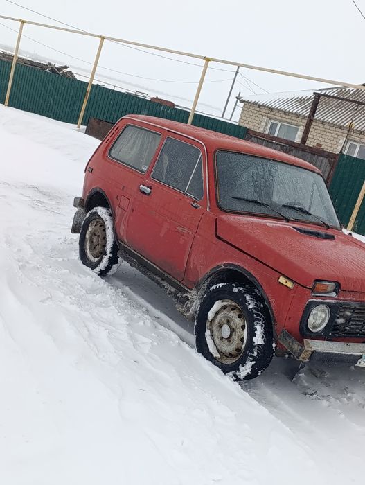 Продам ниву 2121