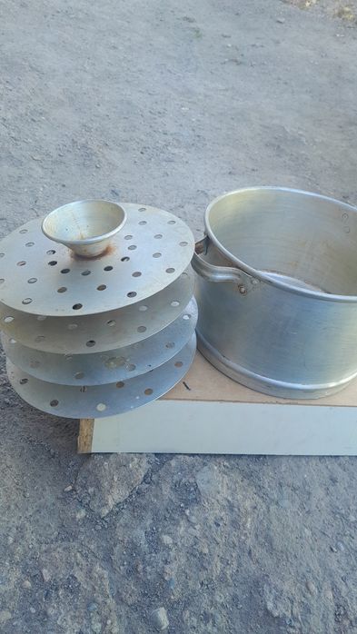 Продам мантоварку иткострюлю.