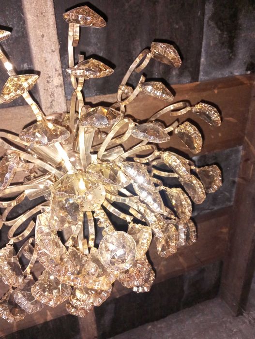 Люстра из горного хрусталя