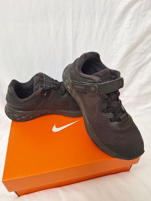 Adidasi Nike Revolution 6, marime 34