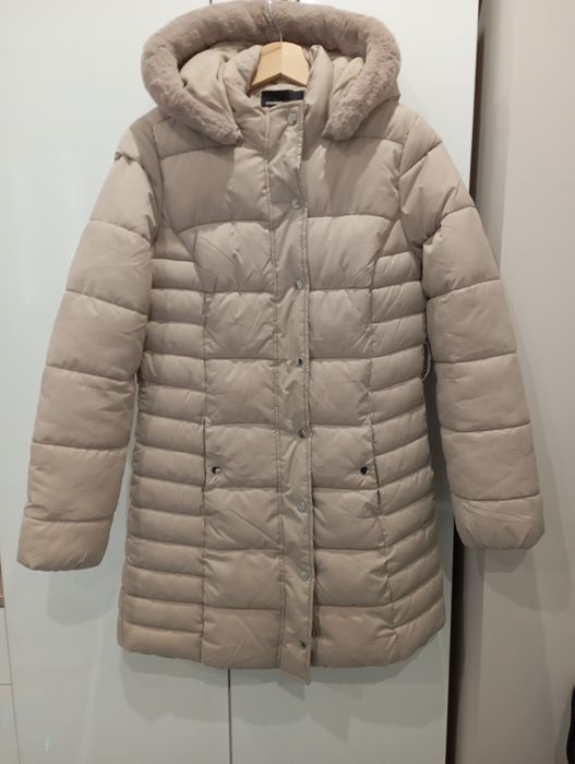 Дамско зимно бежаво яке с-м