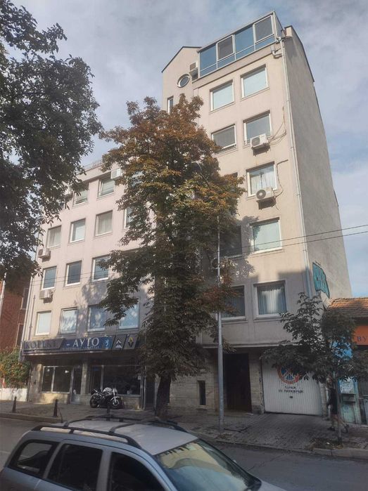 Дава се под наем Двустаен апартамент в София, Център - 55 кв.м за 598.23 € - Снимка #10