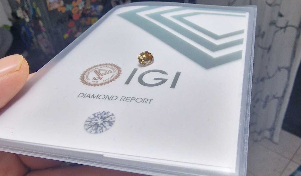 Diamant natural 1.51 ct Fancy Intense Yellowish Orange–certificat IGI