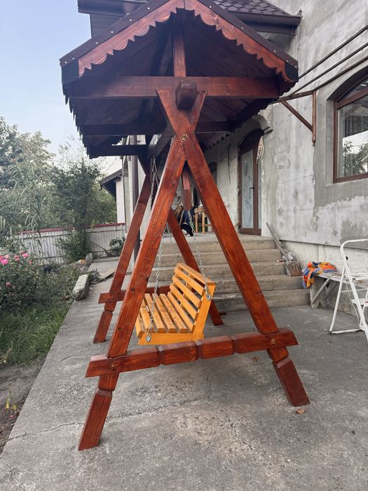Leagăn din lemn