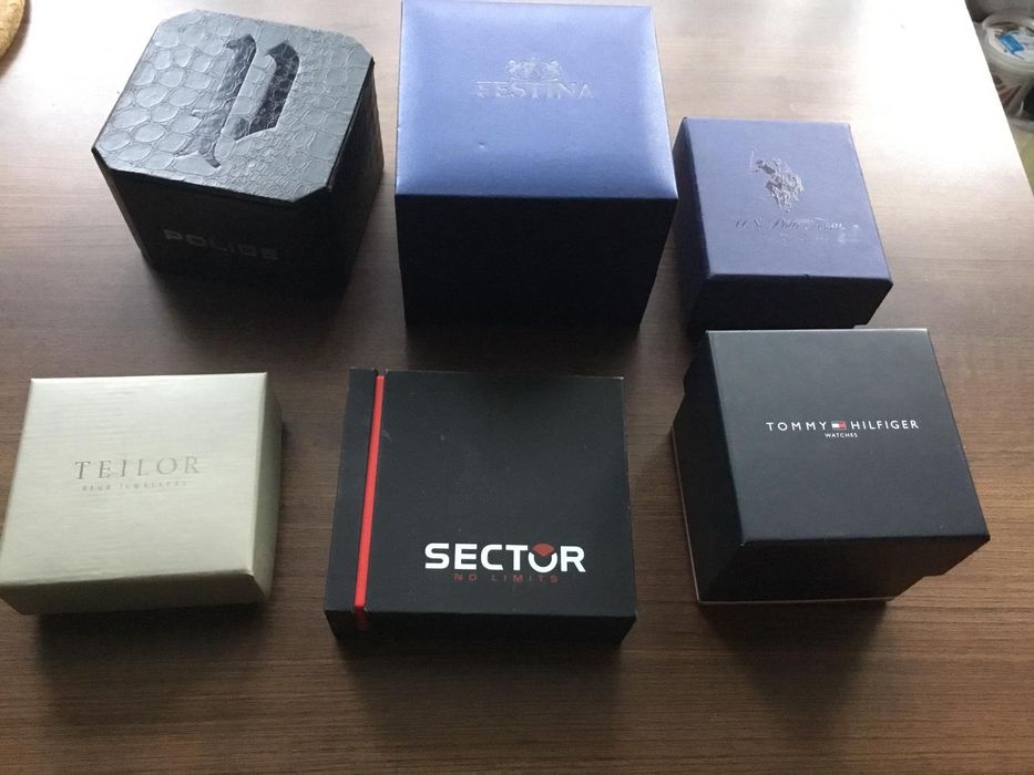 Cutii pt ceasuri preț diferit