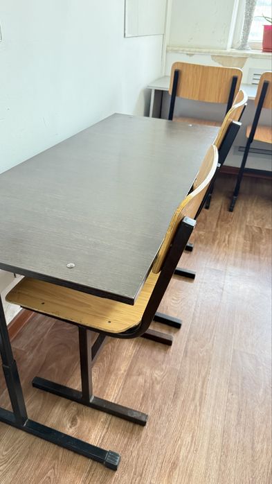 Пррдам парты и машинки