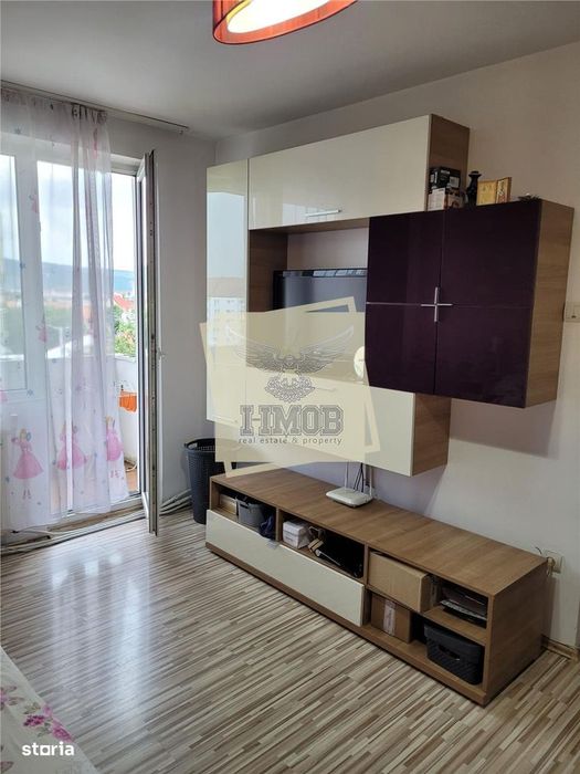 Apartament decomandat 3 camere Balcon zona Centrala