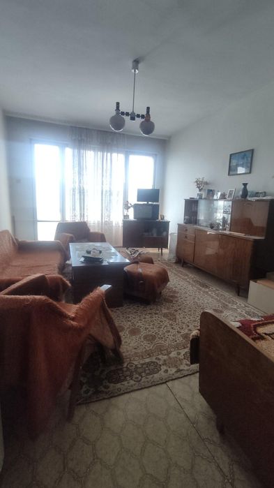 Продава се Тристаен апартамент в Карнобат - 72 кв.м за 903 €/кв.м - Снимка #7