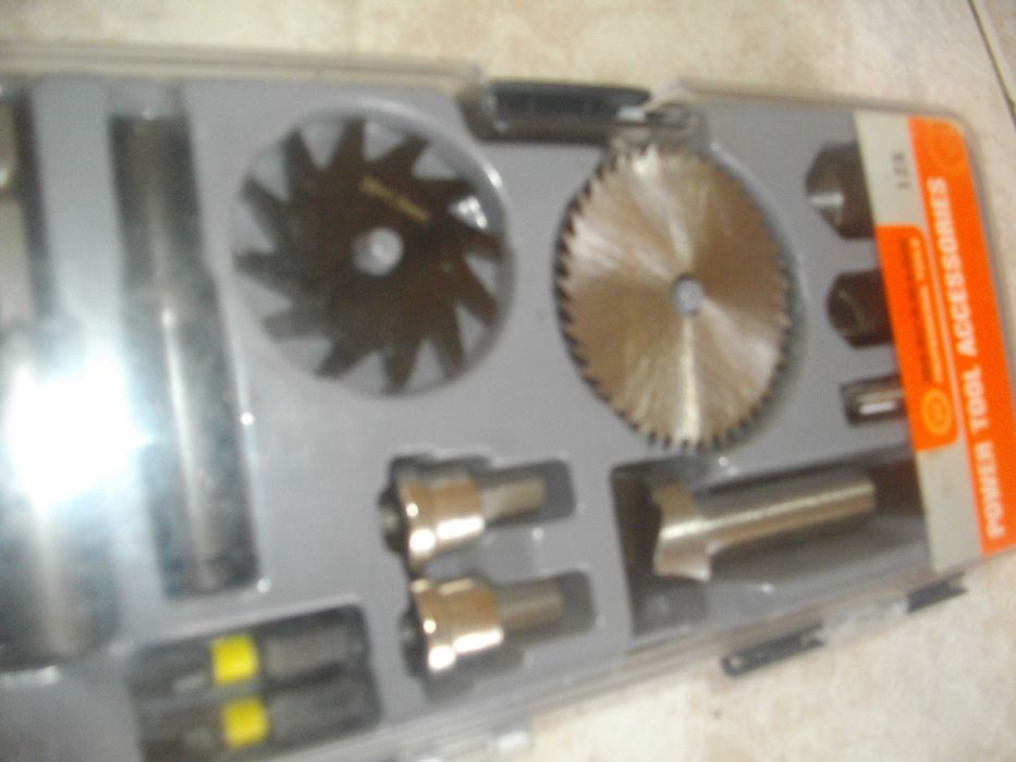 Ел.Пила Наковалня Обущарска Ел.Нож Стиропор К-т Гипсокартон Ел.Поялник