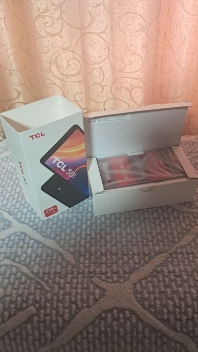 TCL 501 nou cu eticheta