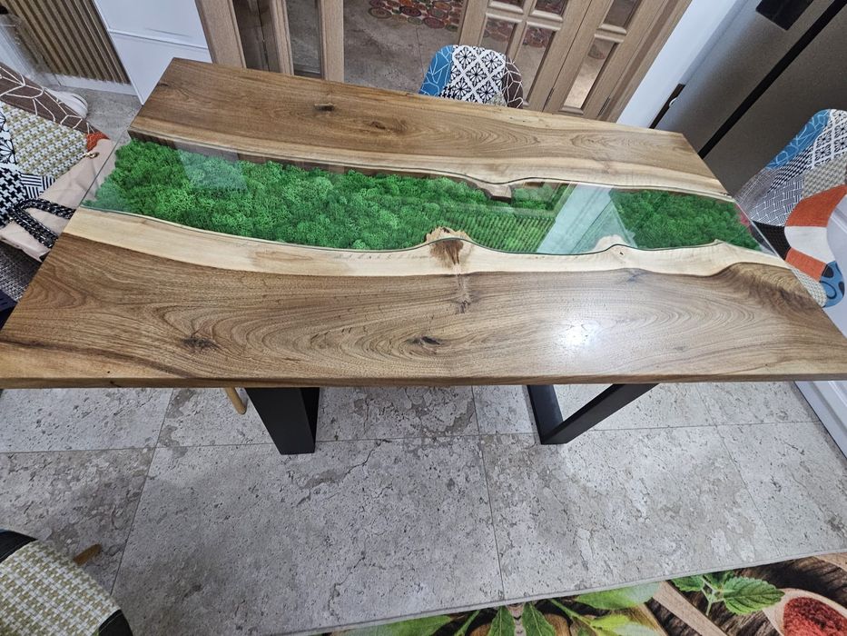 Masa bucatarie nuc cu licheni